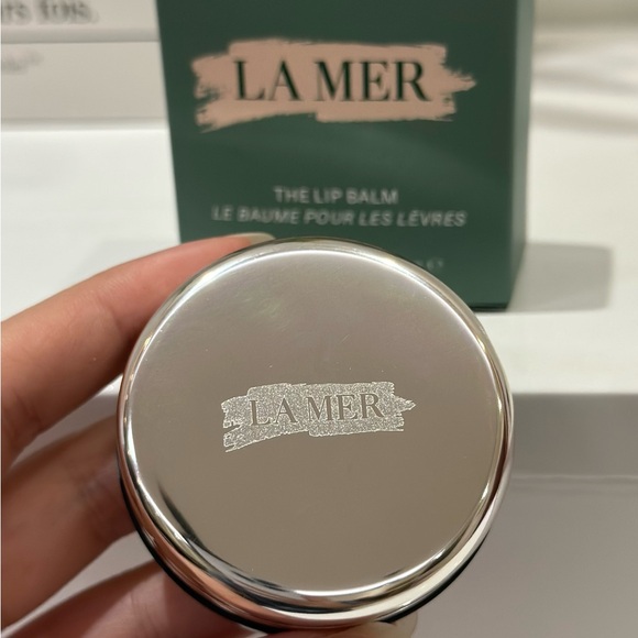 La Mer Lip Balm - Picture 7 of 9